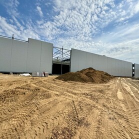 Сэндвич-панели в строительстве складов и промышленных зданий